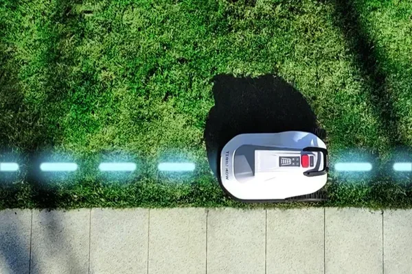 Precizní sečení okrajů bez vynechaných míst