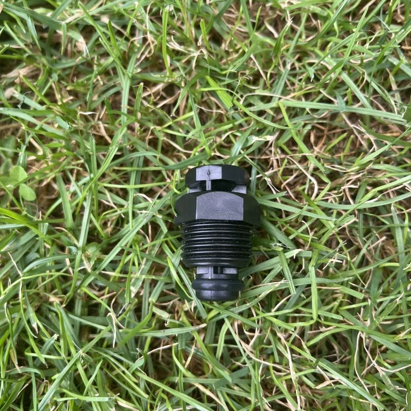 Odvzdušňovací ventil pro podzemní kapku 1/2" vnější | Rain Bird