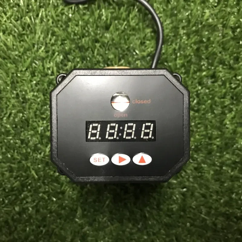 Automatický kulový ventil 230V s časovačem 1/2" vnitřní závit
