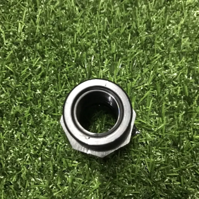 Plastová redukce 3/4" - 1/2" vnitřní závit
