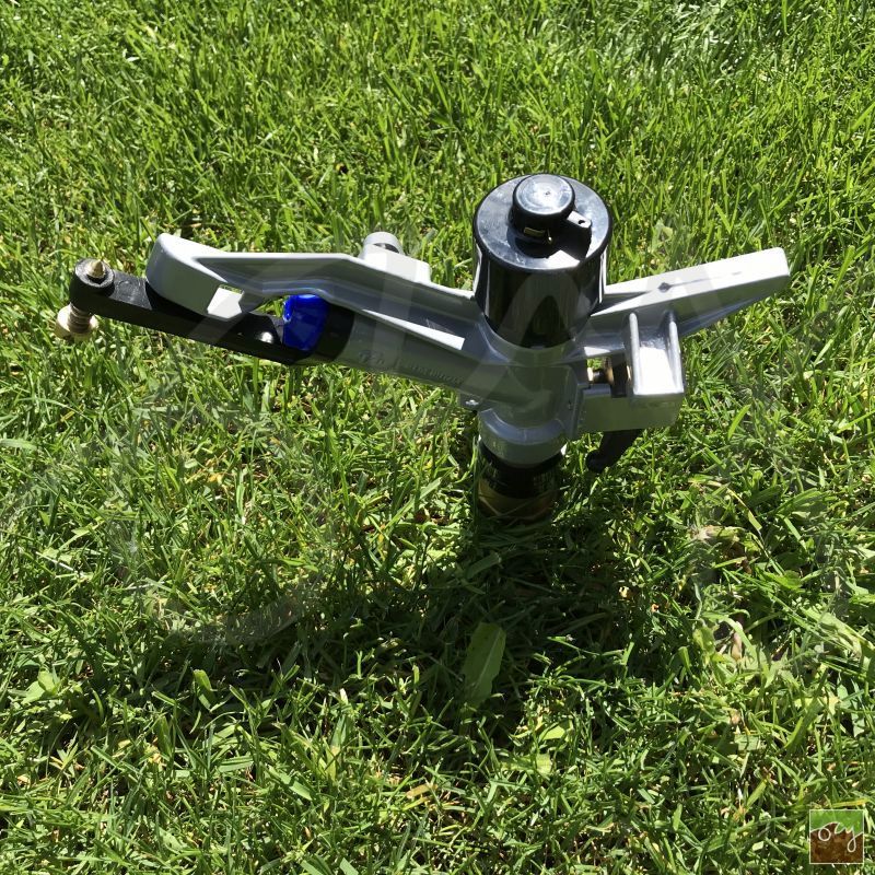 Impulzní zavlažovač pro hřiště nastavitelný 1" vnitřní závit