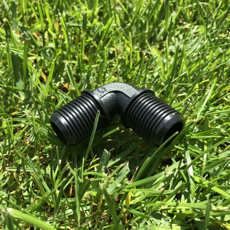 Plastové koleno 2x 1/2" vnější závit