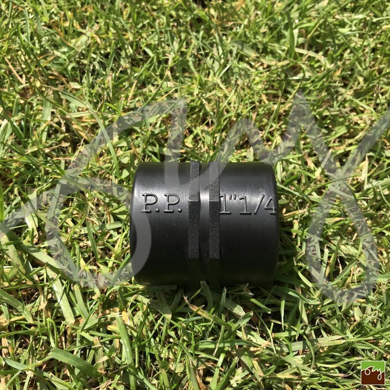 Plastová spojka 2x 5/4" vnitřní závit