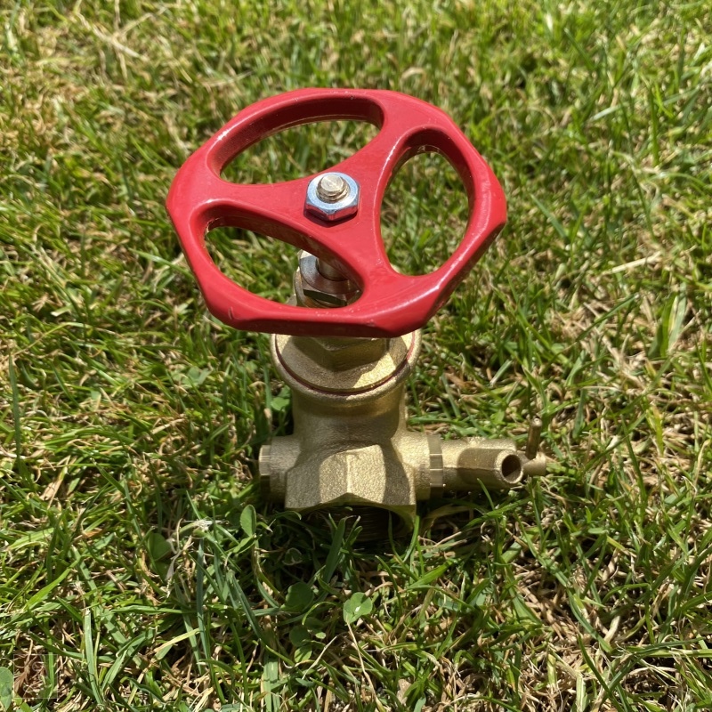 Uzavírací ventil kolečko s odvodněním - 2x 3/4" vnitřní závit