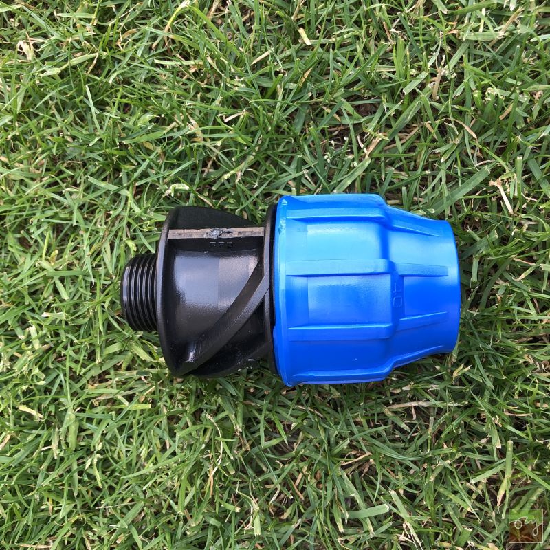 PP průchodka Ø40mm  - 1" vnější závit