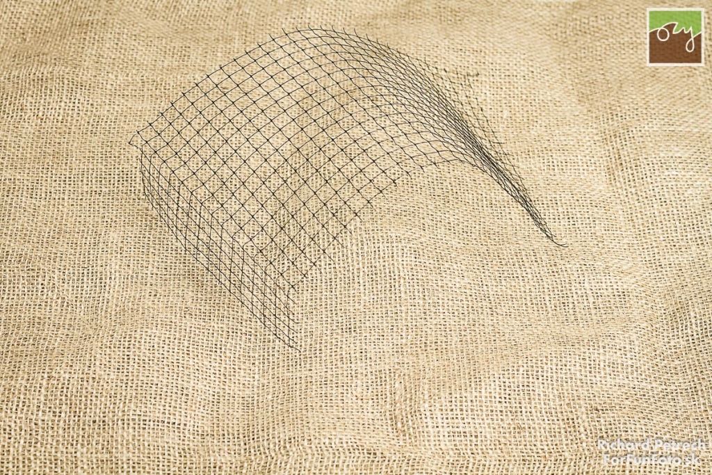 Síťka proti krtkům černá 25g/m2 | 1,5x300m | 450m2