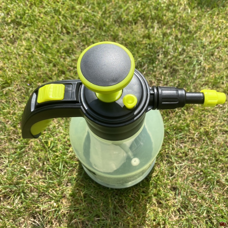 Ruční tlakový postřikovač AQUA SPRAY 1,5l