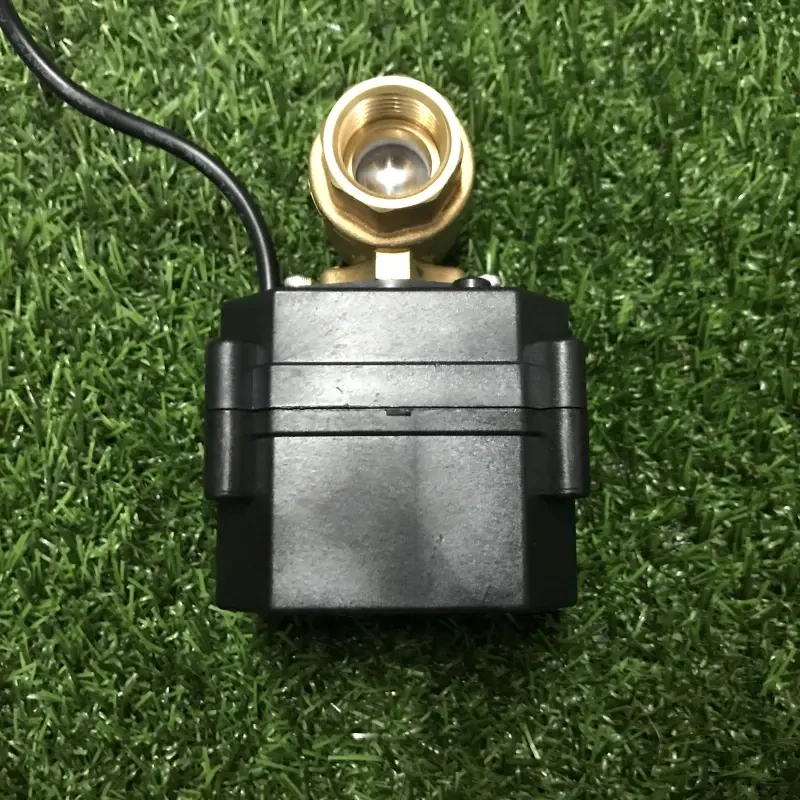 Automatický kulový ventil 230V s časovačem 1/2" vnitřní závit