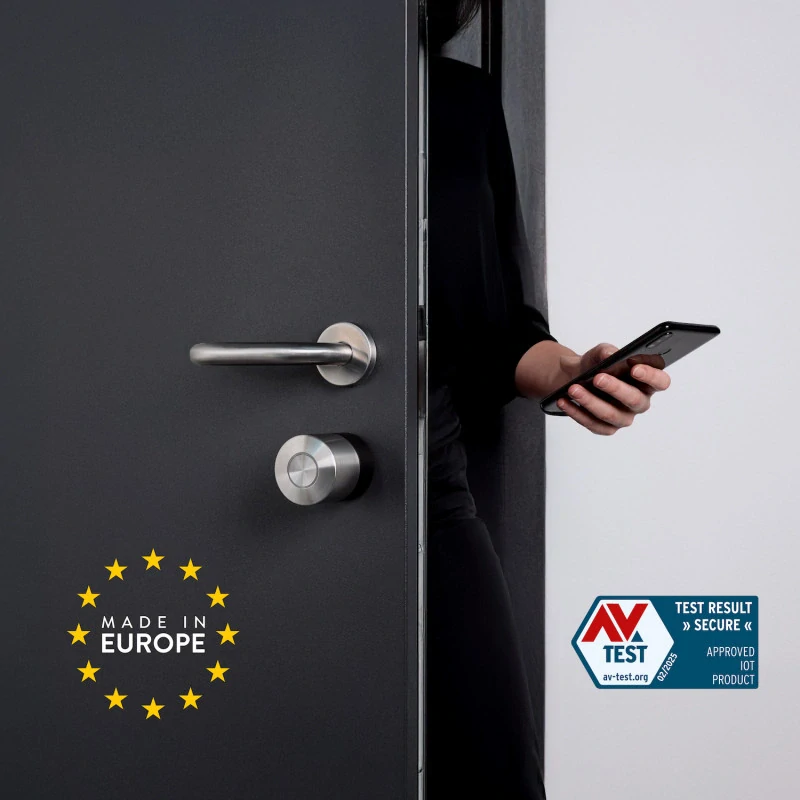 Elektronický zámek NUKI SMART LOCK Pro 5. generace, černý/bílý