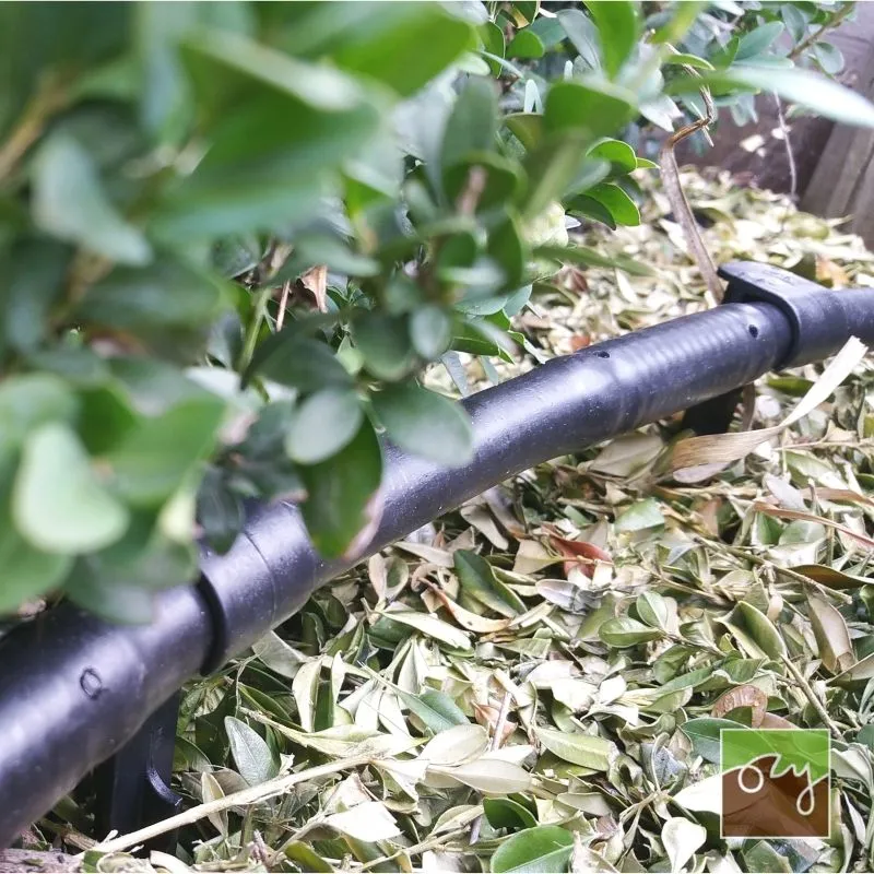 Úchyt na kapkovou závlahu do Ø16mm