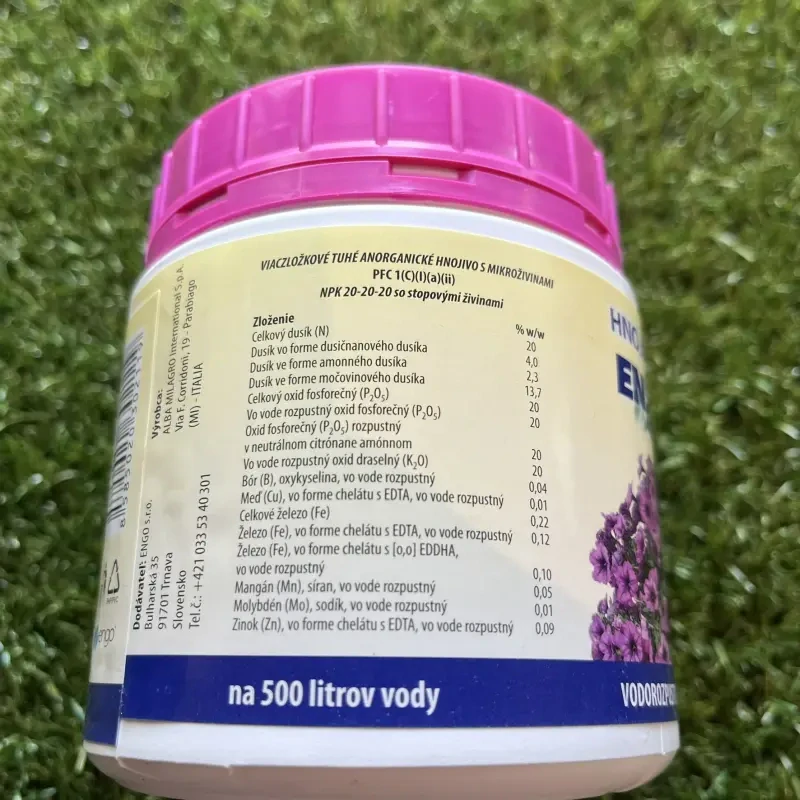 Hnojivo na převislé petúnie | NPK 20-20-20 | 0,5kg