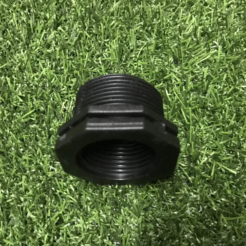Plastová redukce 5/4" vnější - 1" vnitřní závit