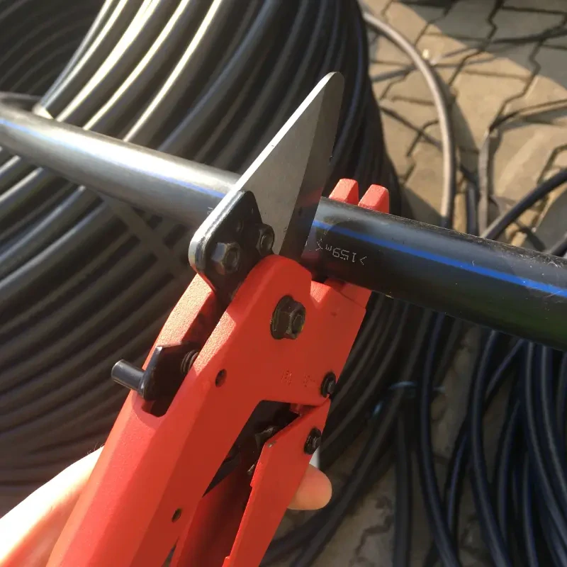Závlahové nůžky na PVC potrubí do 42 mm