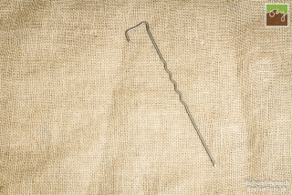 Ocelová skoba "J" 30 cm zvlněná