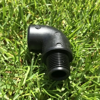 Plastové koleno 1/2" vnější a vnitřní závit