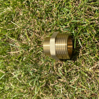 Mosazná redukce 1/2" - 3/4" vnější závit