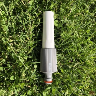 Rozprašovač vody na hadici