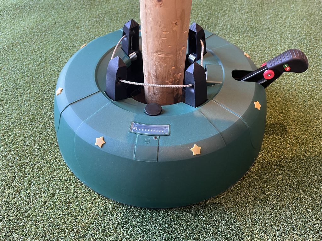 Fixace stromečku ve stojanu